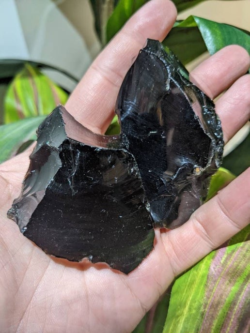 Black Obsidian Raw Pieces (100-199gr)